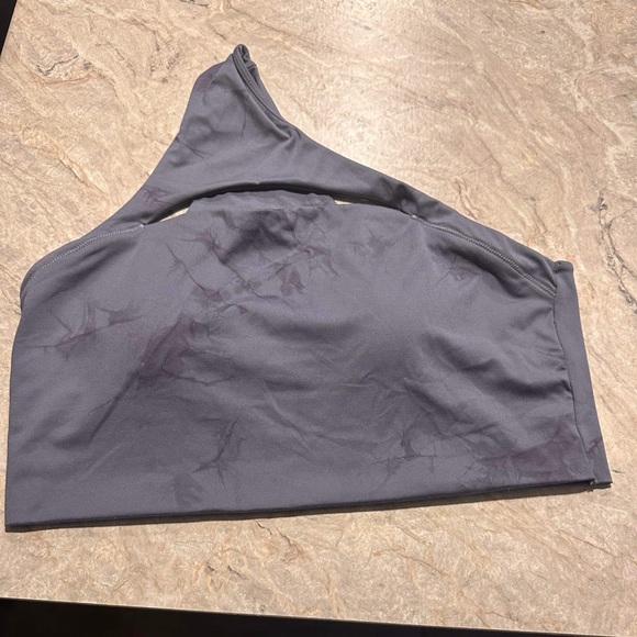 Alphalete sports bra, size large - Picture 1 of 4